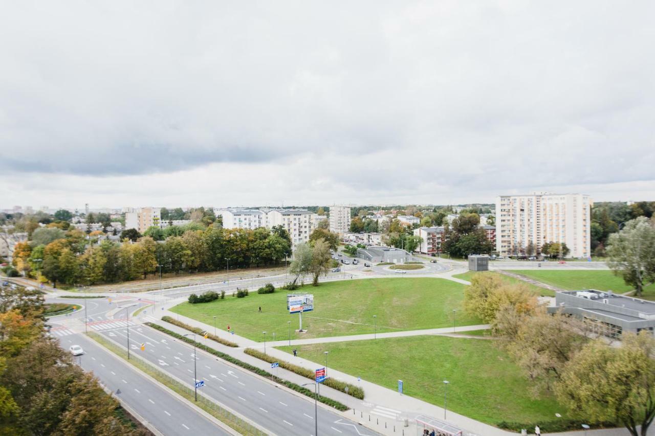 Luxlux Apartments Metro Slodowiec Варшава Экстерьер фото
