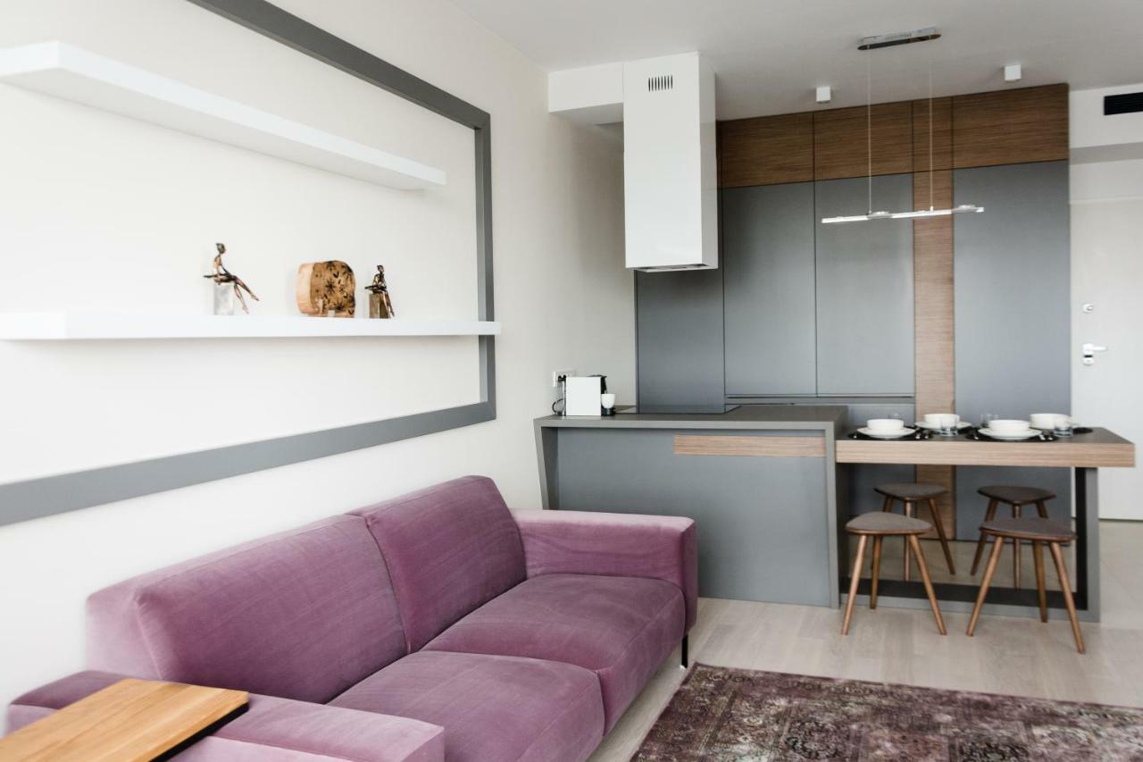 Luxlux Apartments Metro Slodowiec Варшава Экстерьер фото