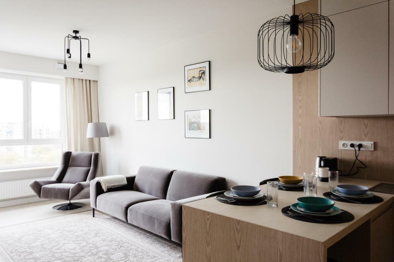 Luxlux Apartments Metro Slodowiec Варшава Экстерьер фото
