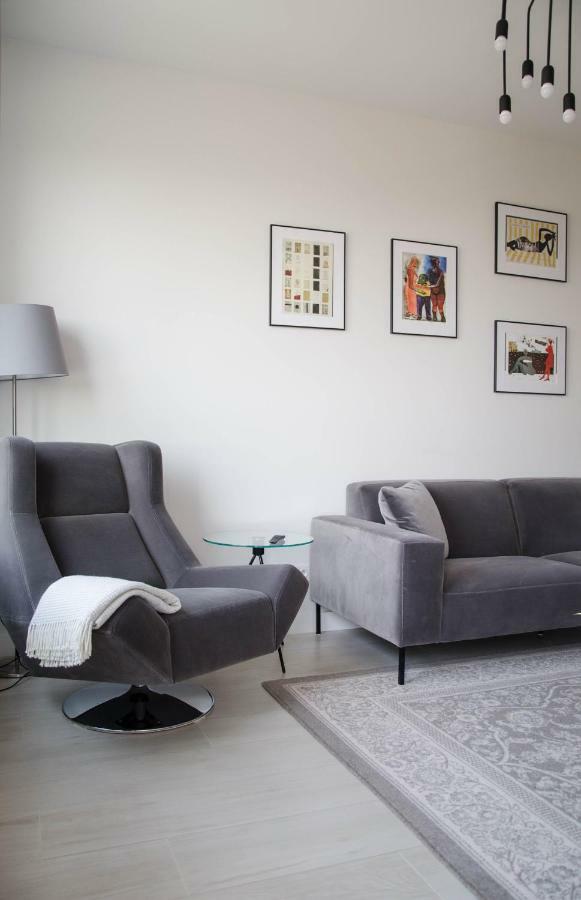 Luxlux Apartments Metro Slodowiec Варшава Экстерьер фото