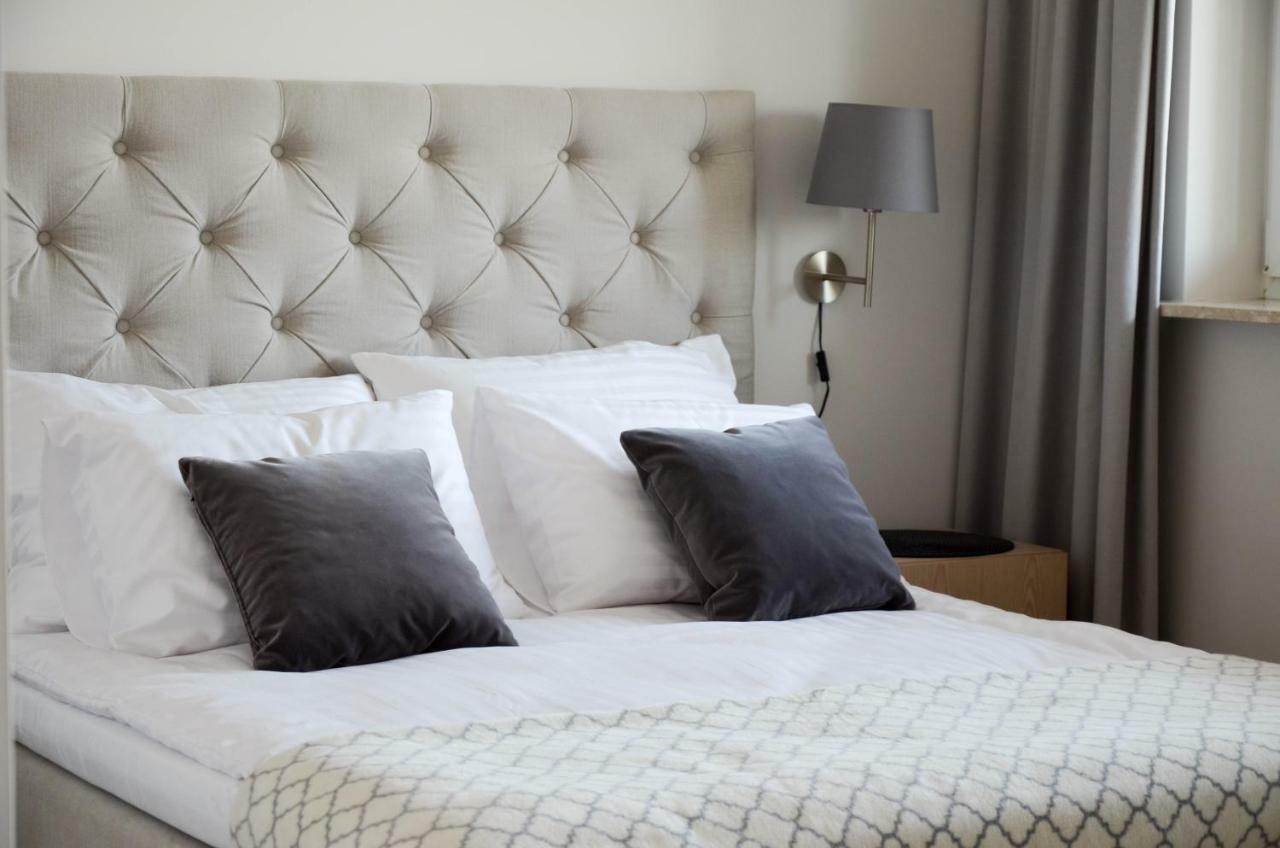 Luxlux Apartments Metro Slodowiec Варшава Экстерьер фото